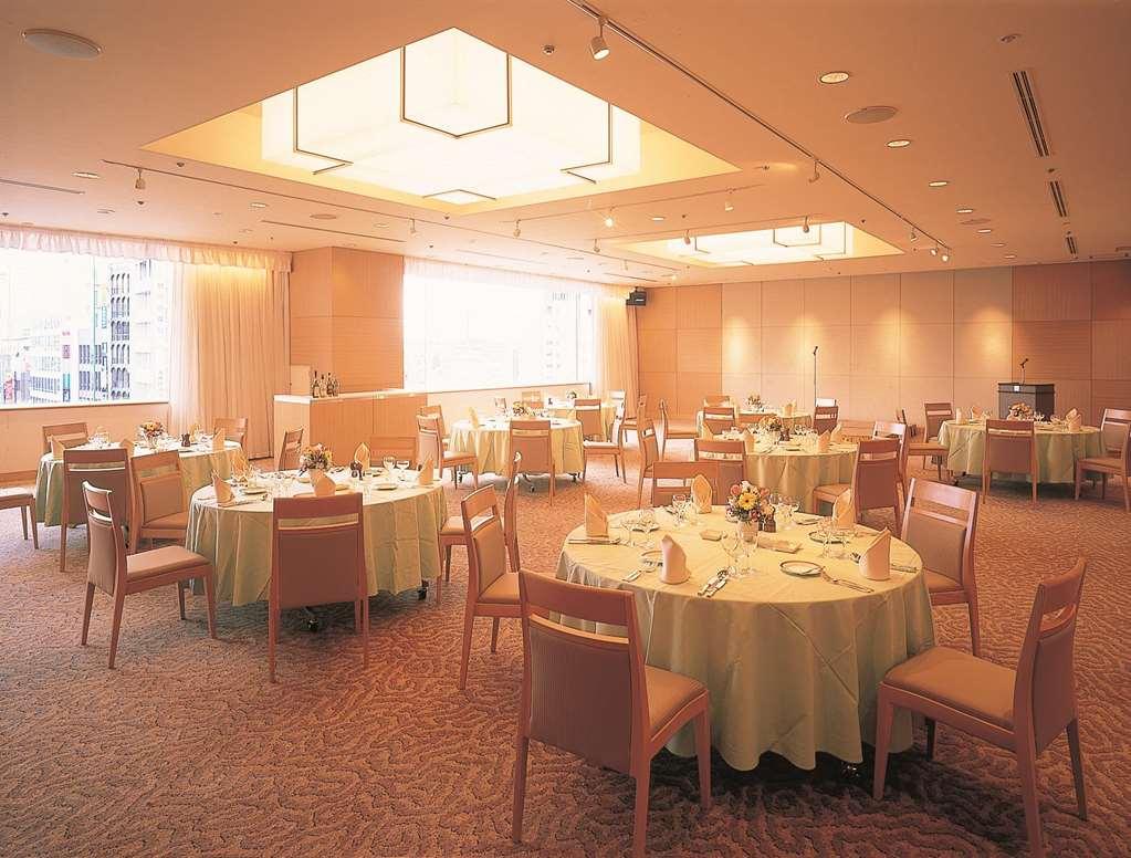 Kanazawa Tokyu Hotel Restaurante foto A typical banquet hall